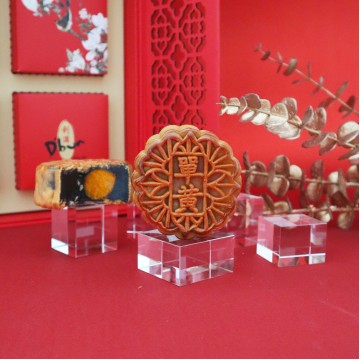 Black Sesame Single Yolk Traditional Mooncake