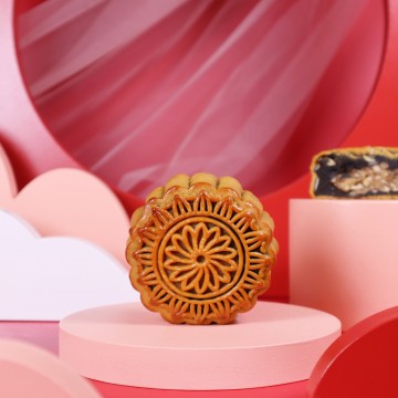 Black Sesame Assorted Nuts Traditional Mooncake